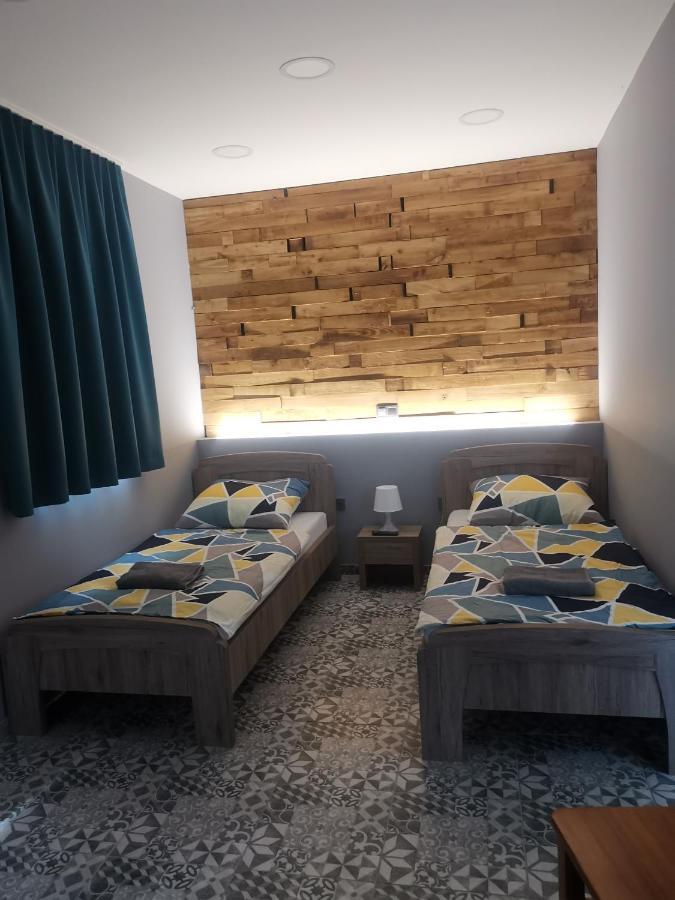 Podlovics Tanya Panzio Apartment Kemecse Екстериор снимка